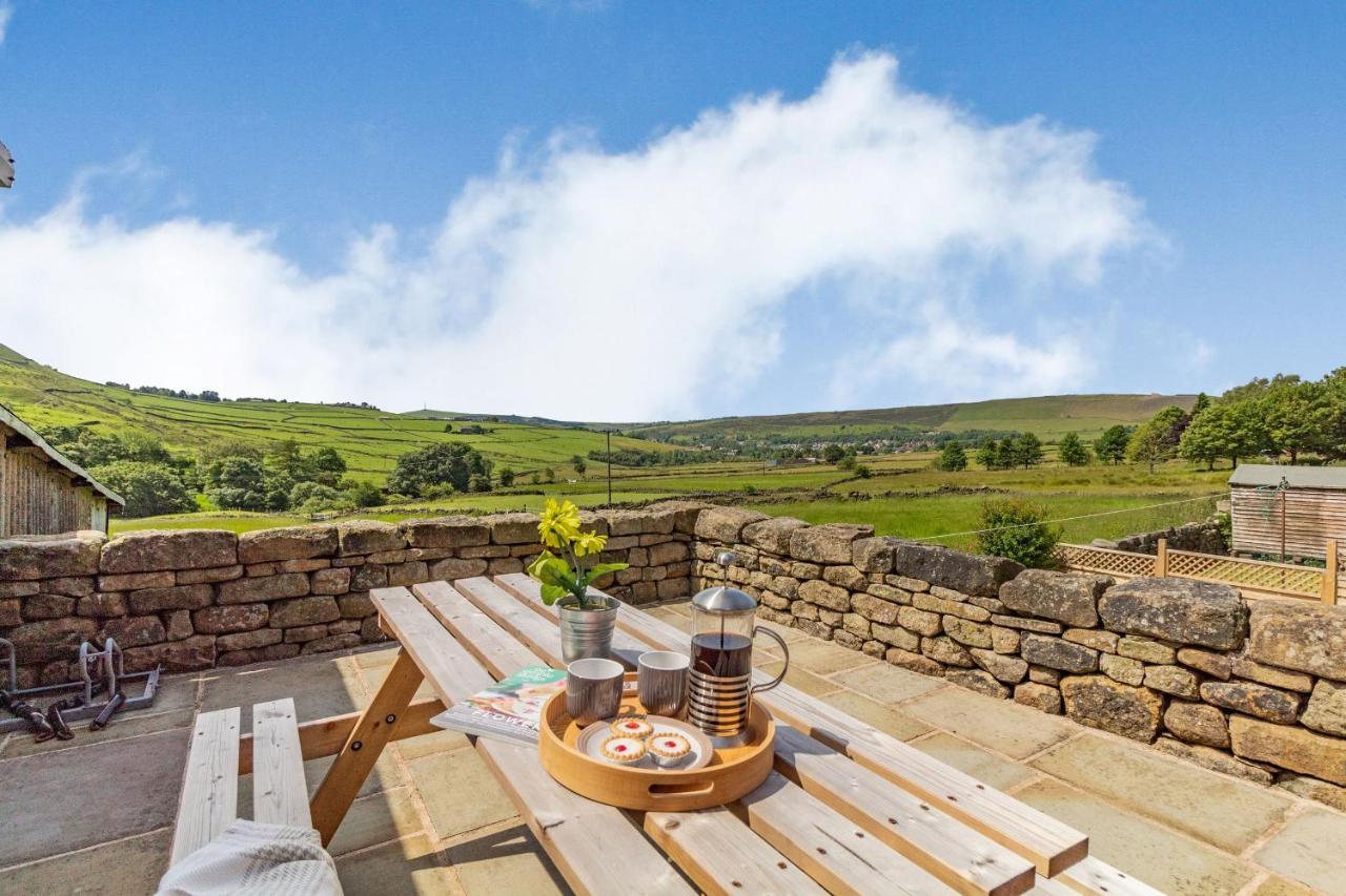 Jim'S Barn Villa Diggle Exterior photo